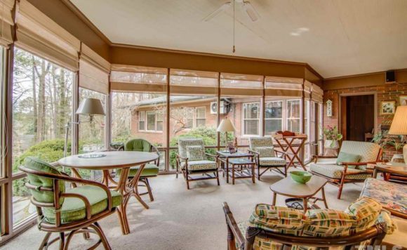 Gorgeous sunroom